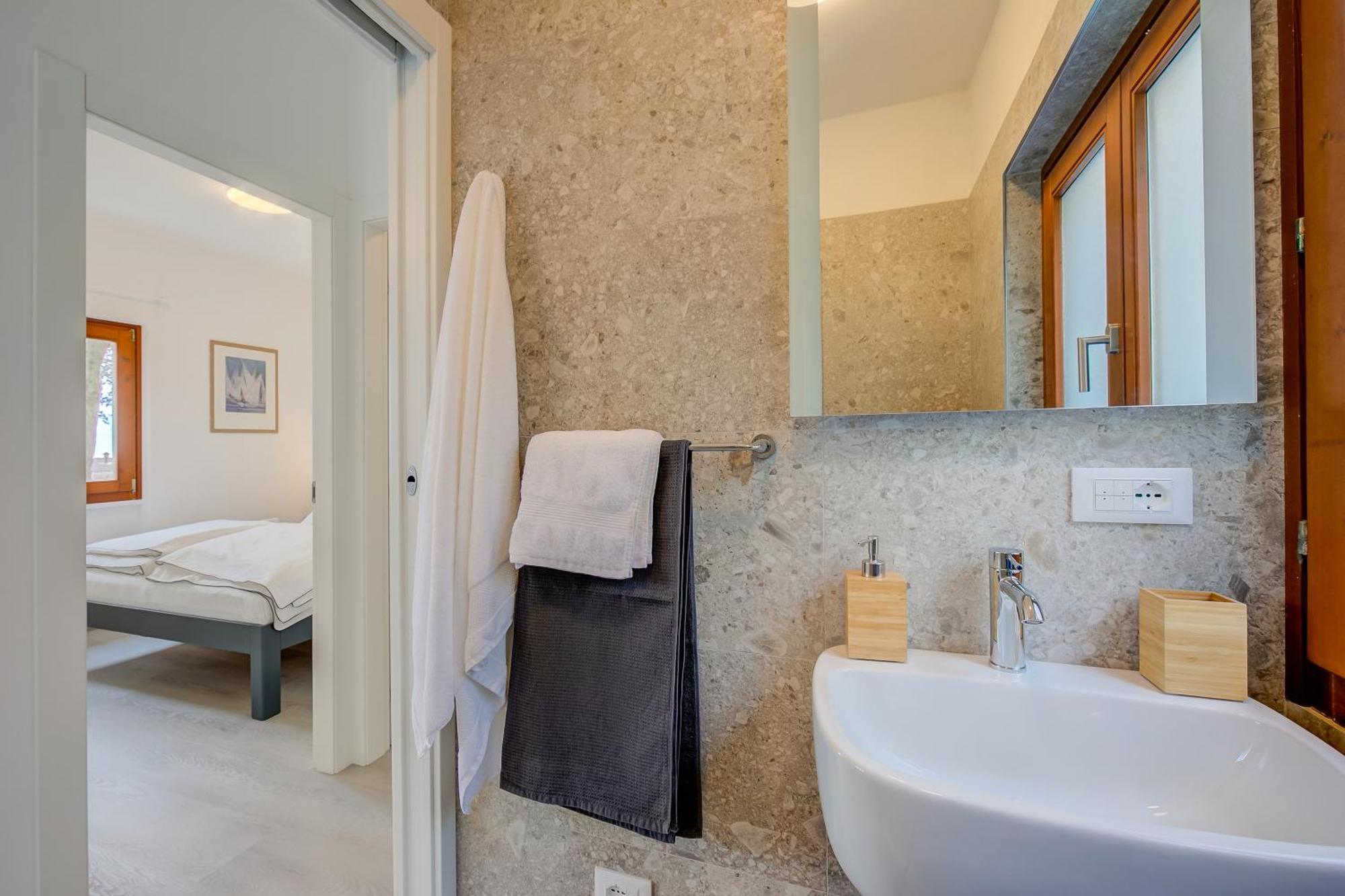 Relais Nanzello Garda Living 1 And 2 Villa Limone sul Garda Bagian luar foto