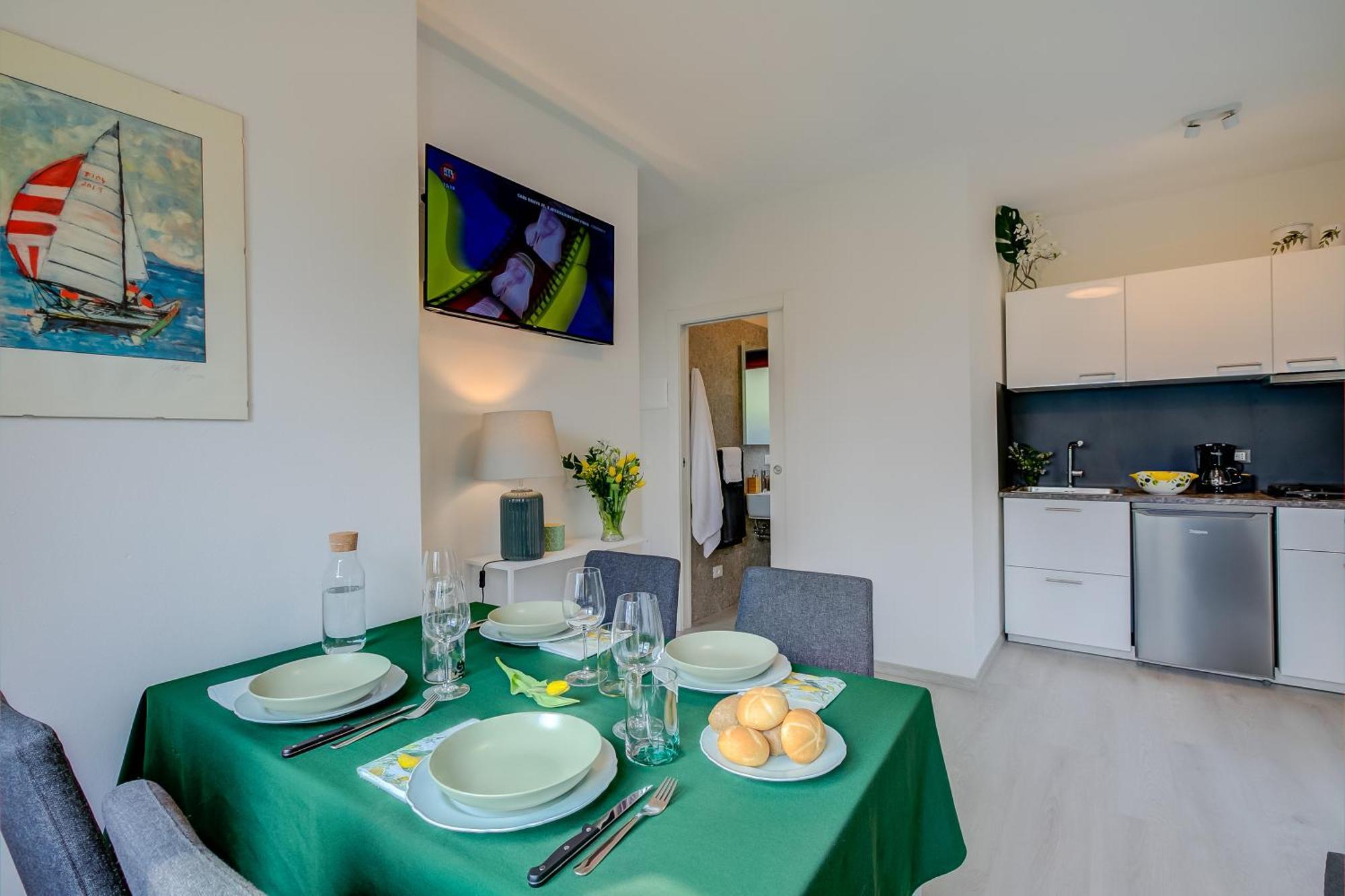Relais Nanzello Garda Living 1 And 2 Villa Limone sul Garda Bagian luar foto