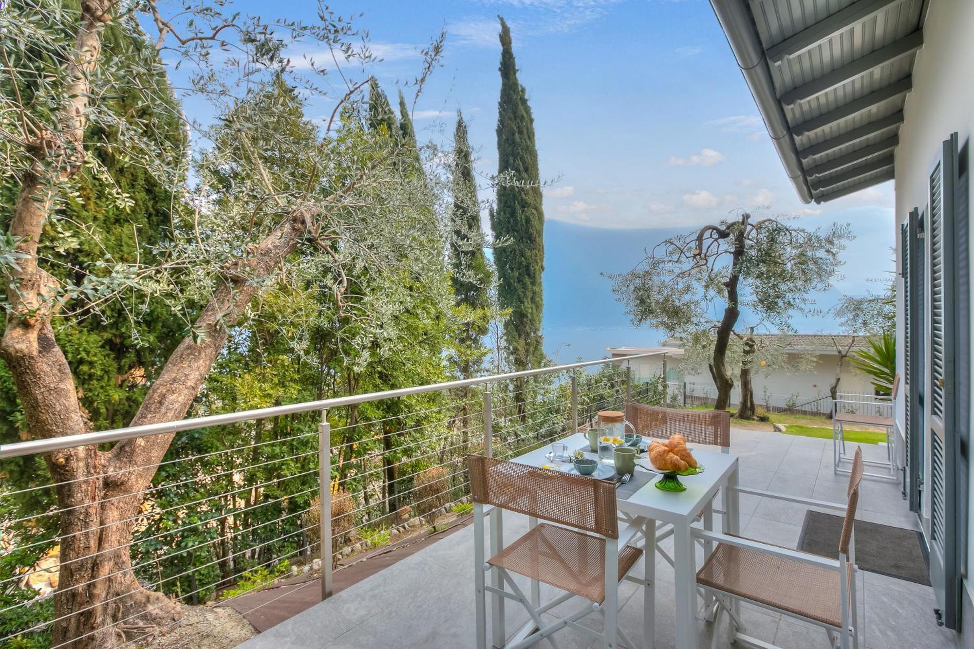 Relais Nanzello Garda Living 1 And 2 Villa Limone sul Garda Bagian luar foto